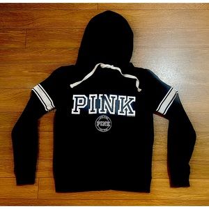 ☃️  3/$15  VS Pink hoodie  ☃️